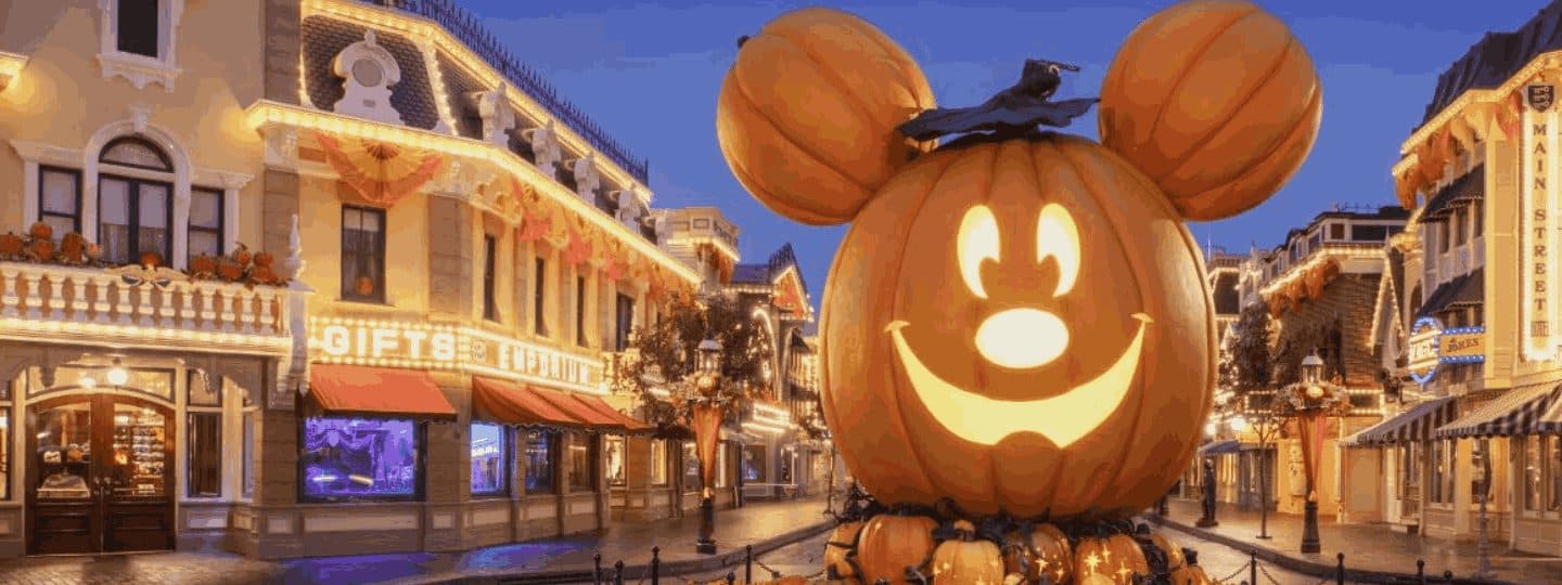 Descubre la magia de la Oogie Boogie Bash Halloween Party en Disney California Adventure