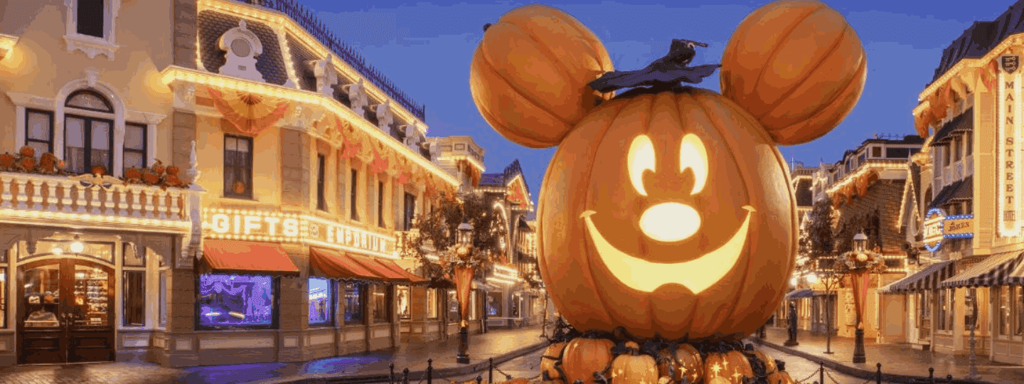 Descubre la magia de la Oogie Boogie Bash Halloween Party en Disney California Adventure