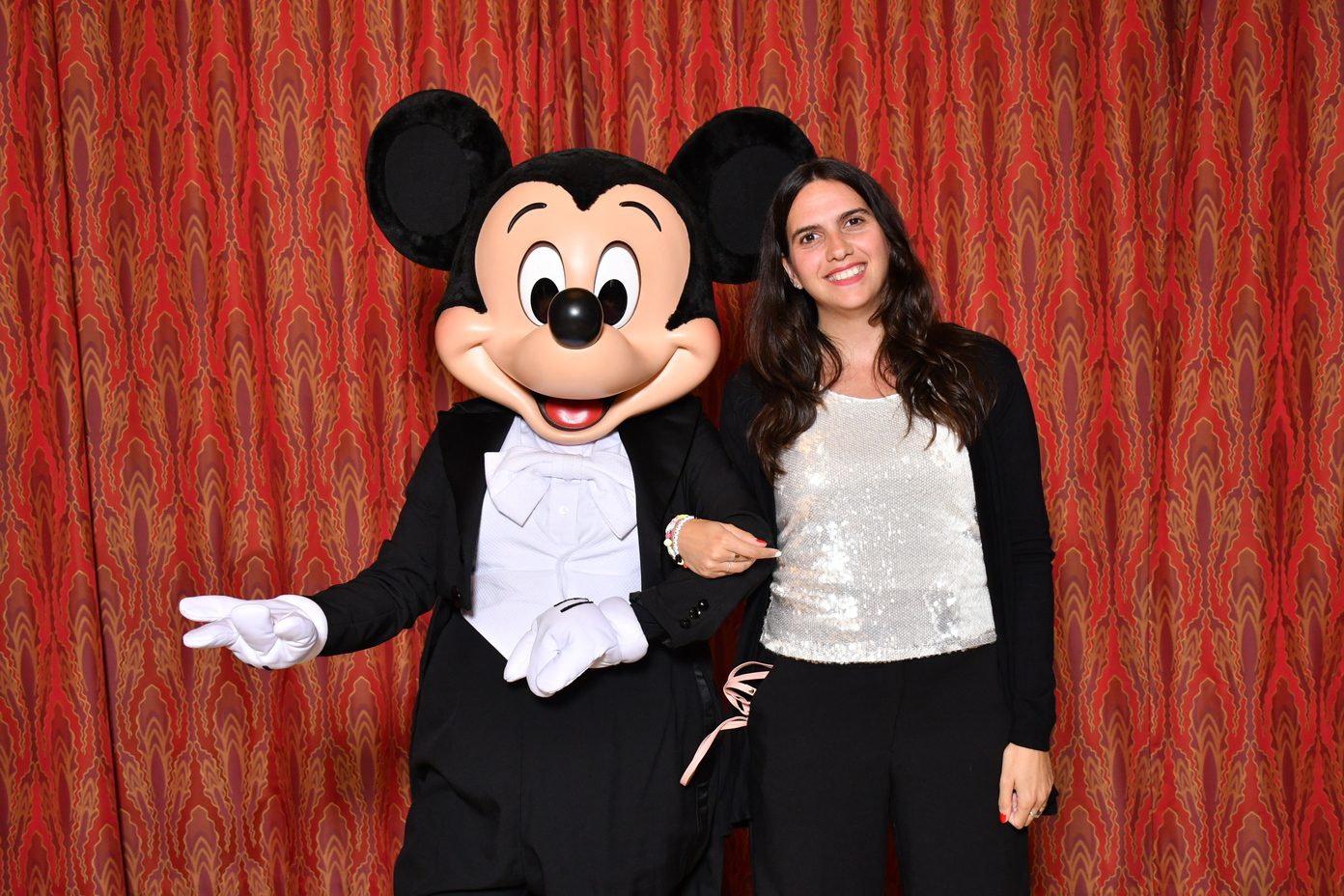 Noche de Gala crucero Disney Dream.jpeg 781.15 KB